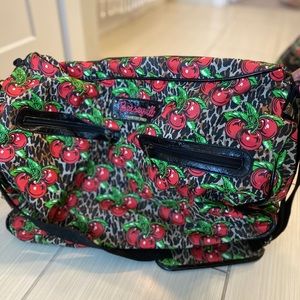 Betsey Johnson bag in great condition. Will bundle